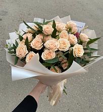 Букет Кремовые розы Латте в Ялте